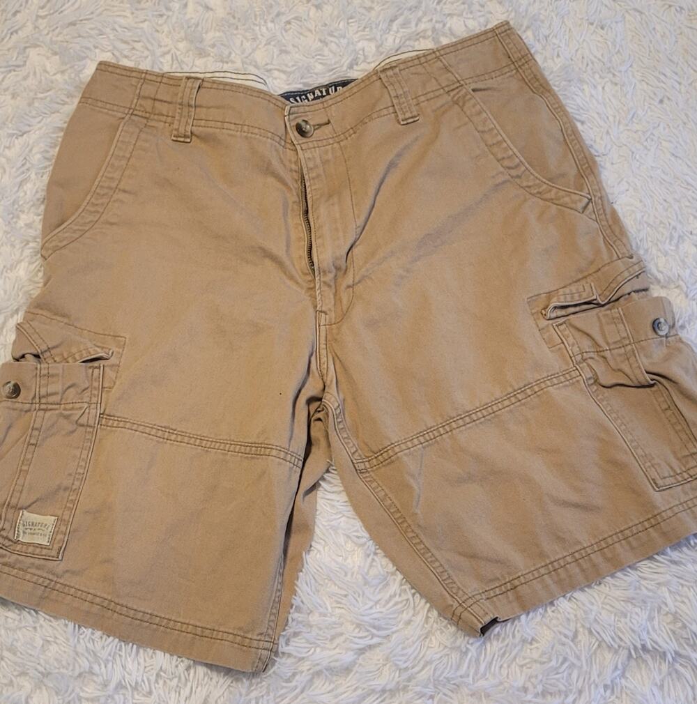 Men's cargo shorts size 34 brown by Levi's